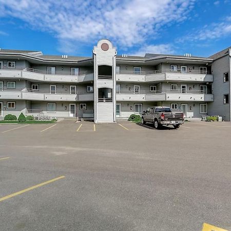 Brown Family Condo For Families Golf Trips And Girls Getaways Wisconsin Dells Exterior photo